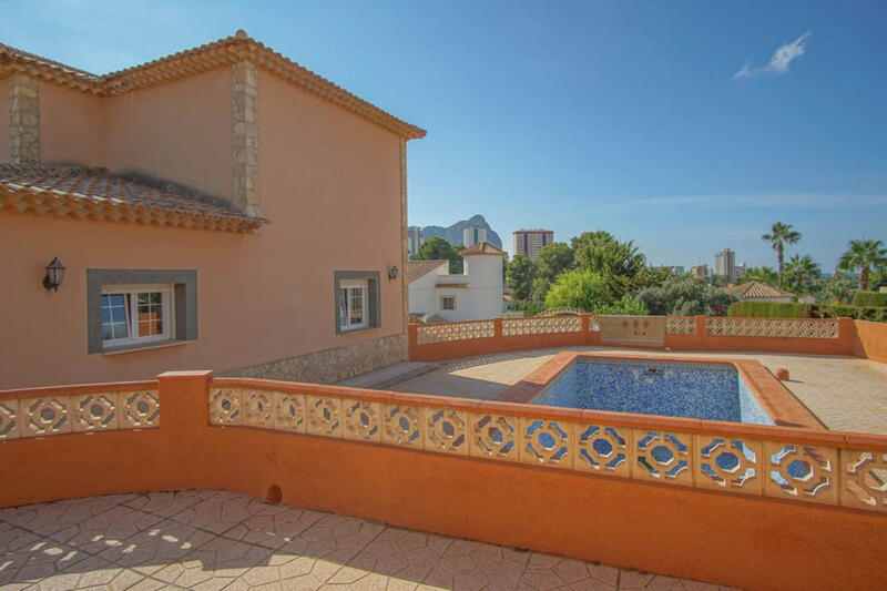 5 bedroom Villa for sale