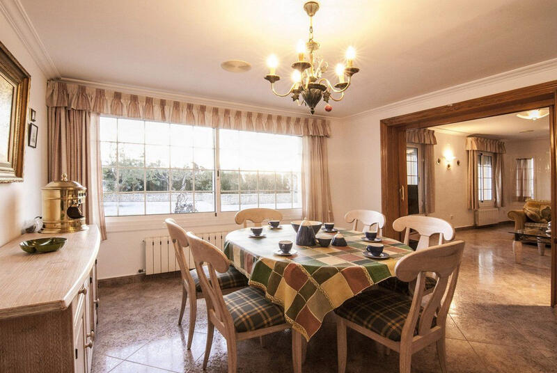 8 soveværelse Villa til salg