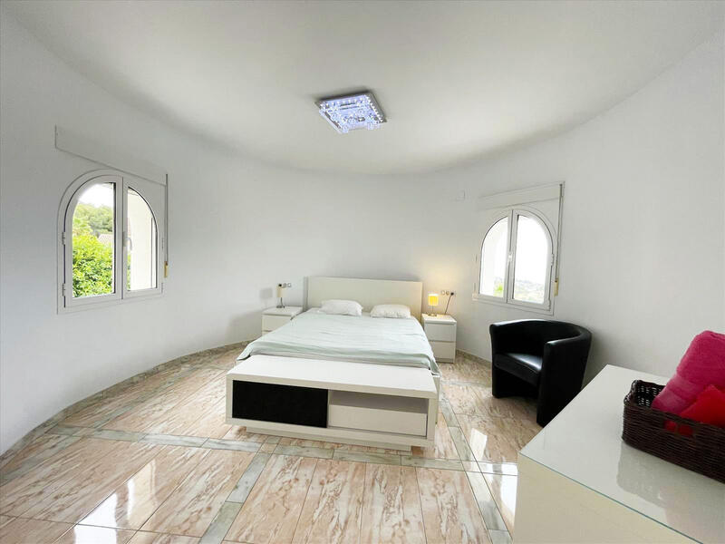 4 bedroom Villa for sale