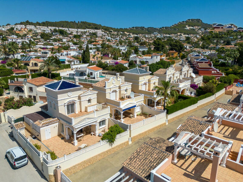 3 Cuarto Villa en venta