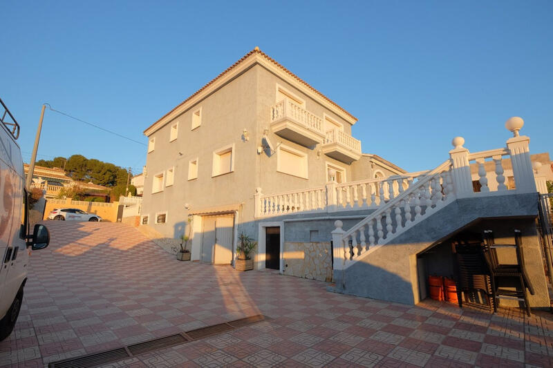 Villa til salgs i Calpe, Alicante