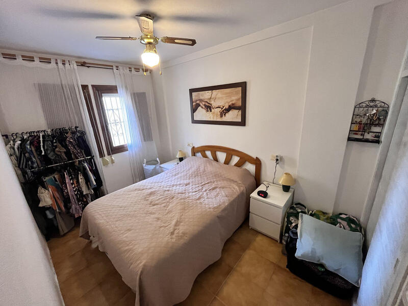 4 bedroom Townhouse for sale
