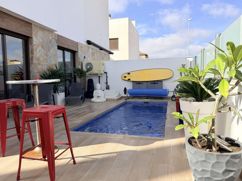 3 soverom Villa til salgs i Cabo Roig, Alicante