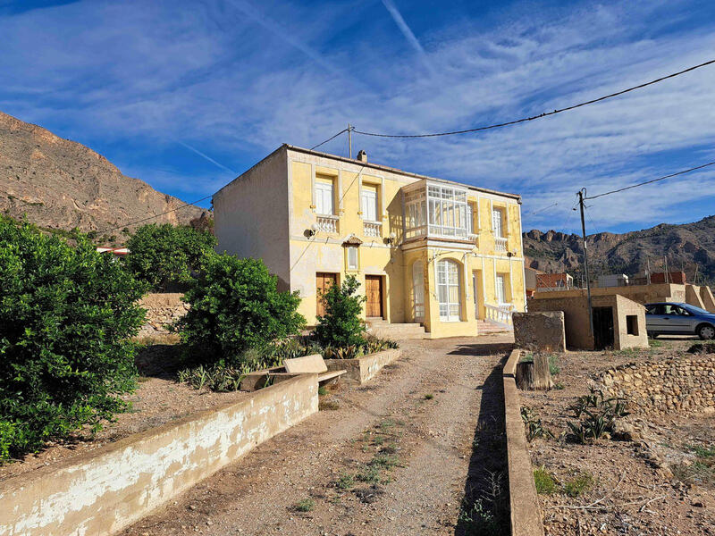 Landsted til salg i Orihuela, Alicante
