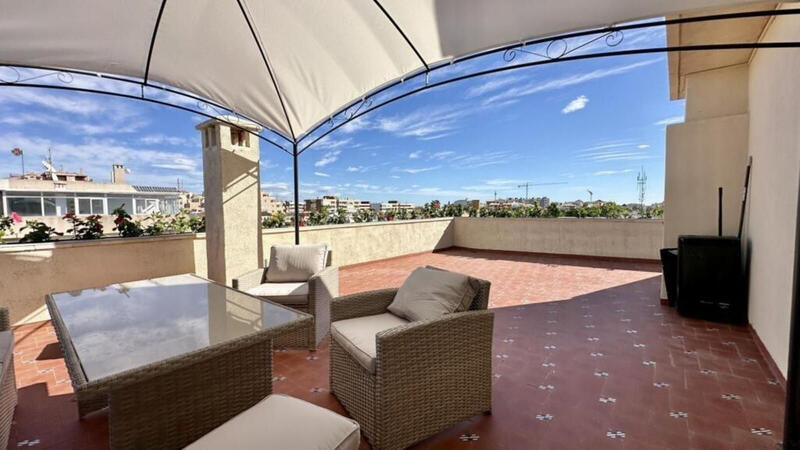 2 bedroom Apartment for sale in Torrevieja, Alicante