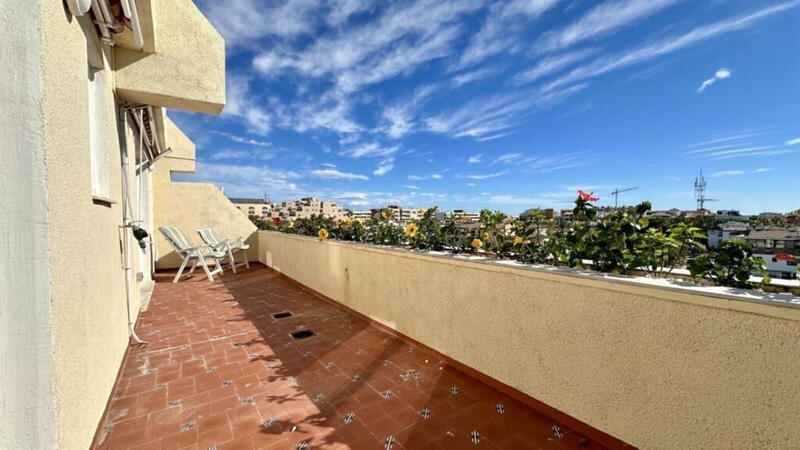 2 bedroom Apartment for sale in Torrevieja, Alicante