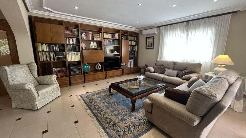 4 soverom Villa til salgs i Mutxamel, Alicante