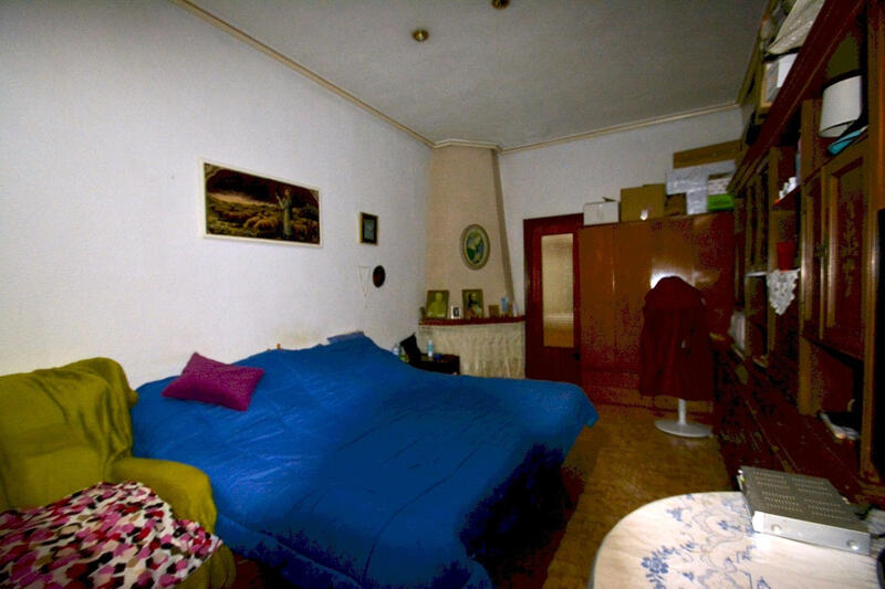 4 slaapkamer Gezinswoning Te koop in Guardamar del Segura, Alicante