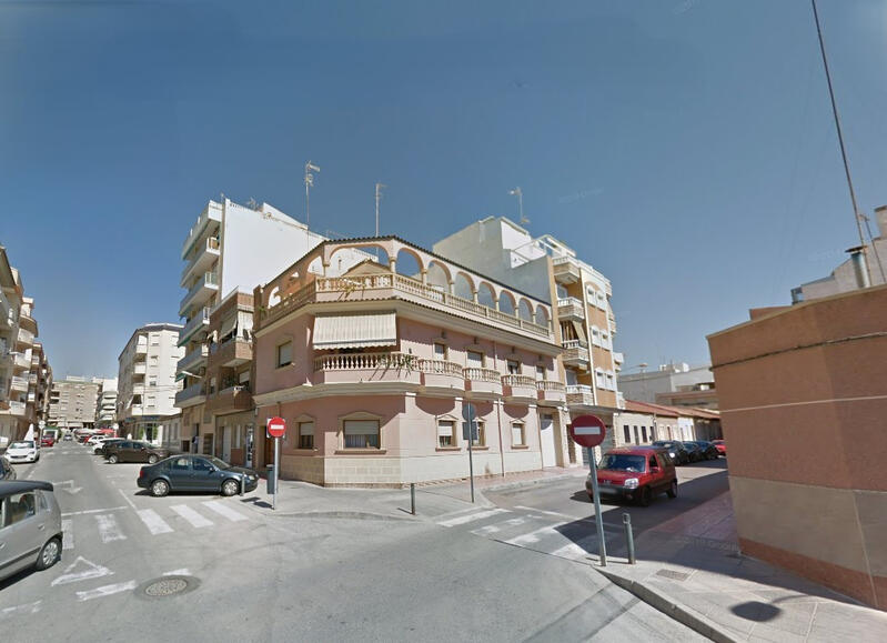 Villa en venta en Guardamar del Segura, Alicante
