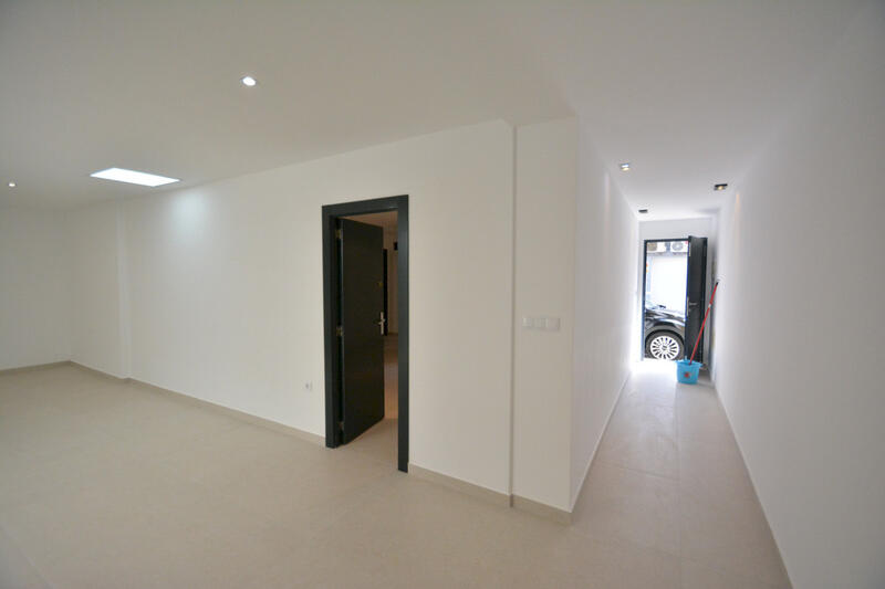 4 Cuarto Villa en venta
