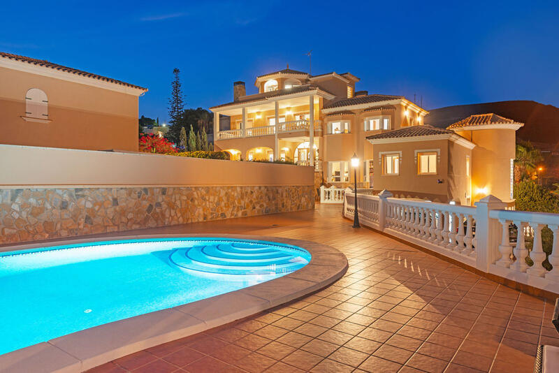 5 bedroom Villa for sale in El Campello, Alicante