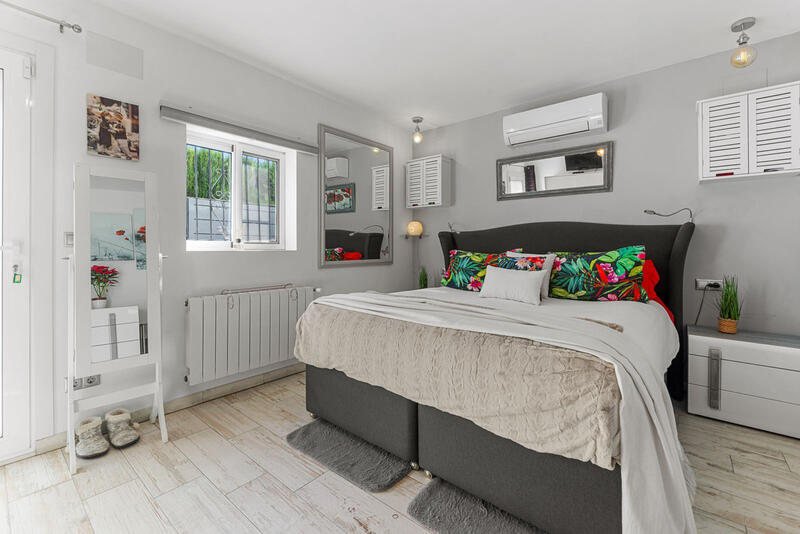 4 Cuarto Villa en venta