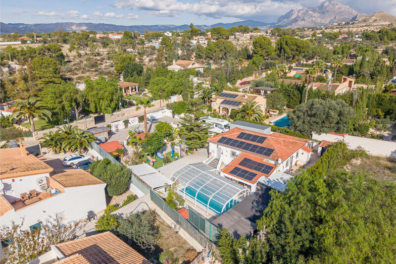 4 Cuarto Villa en venta