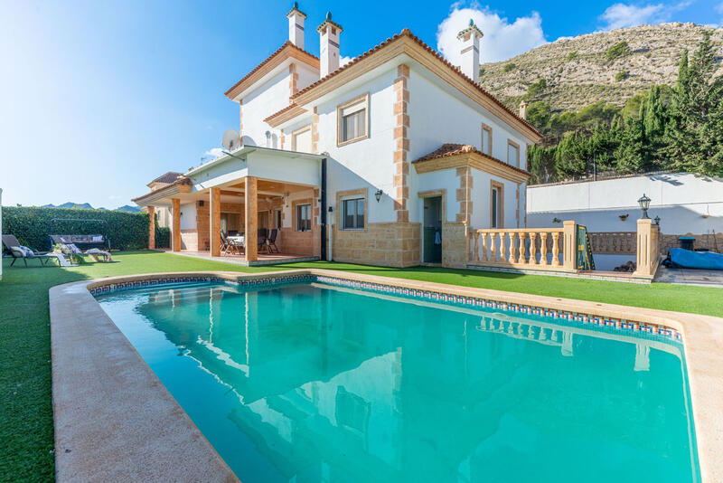6 chambre Villa à vendre