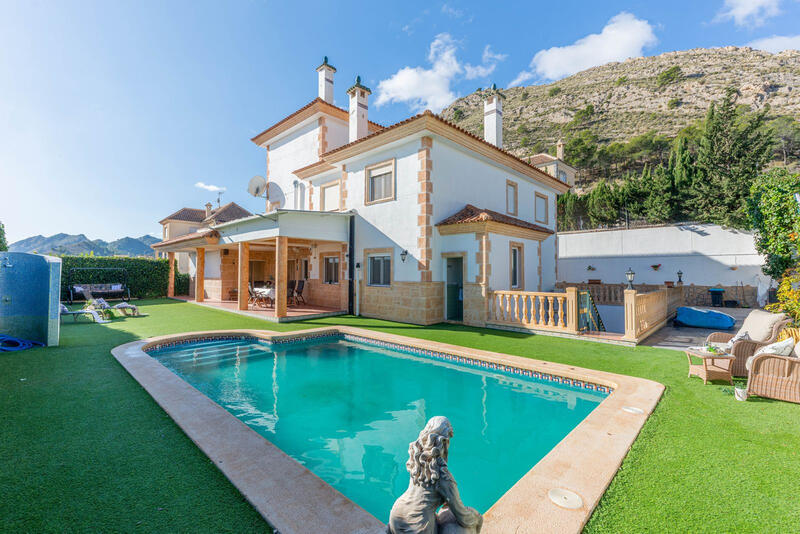 6 chambre Villa à vendre