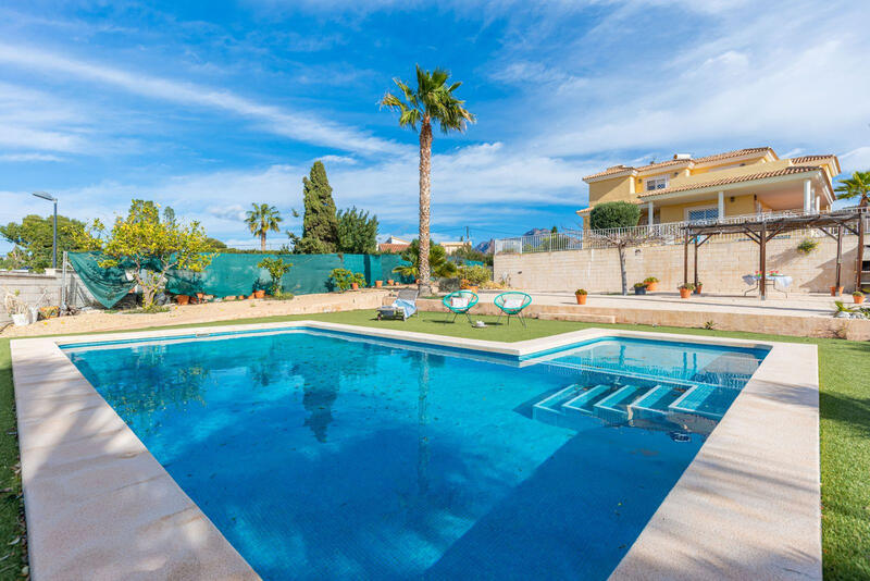 5 soveværelse Villa til salg i Busot, Alicante