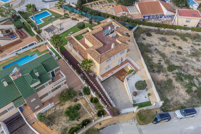 5 спальная комната вилла продается