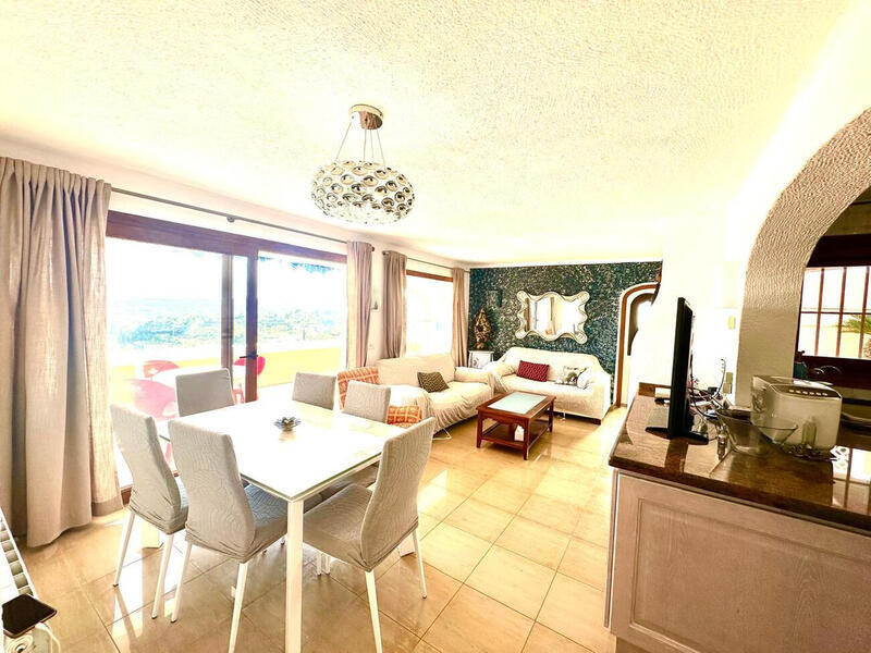 4 Cuarto Villa en venta