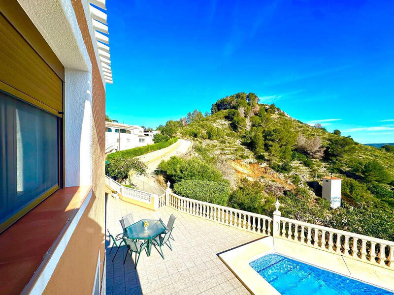 4 Cuarto Villa en venta