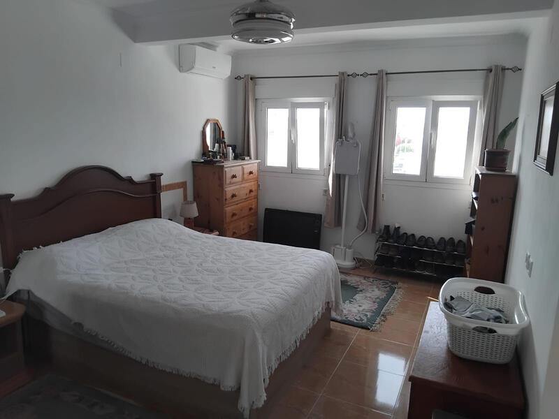 2 Cuarto Adosado en venta