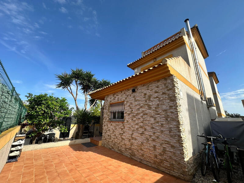 3 bedroom Villa for sale