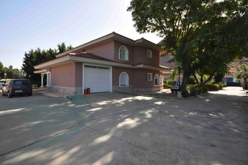 7 спальная комната вилла продается в Callosa de Segura, Alicante