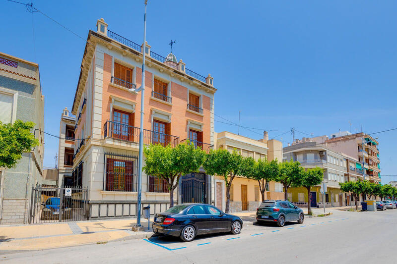 12 soveværelse Villa til salg i Callosa de Segura, Alicante