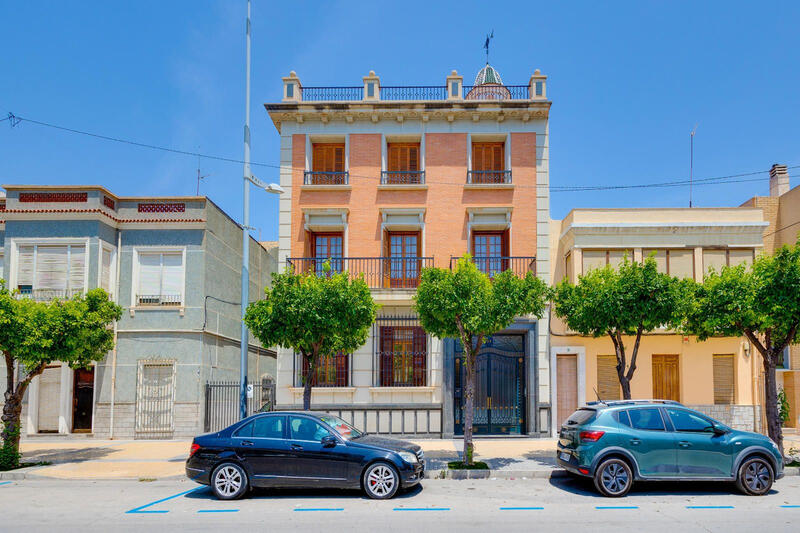 12 soveværelse Villa til salg i Callosa de Segura, Alicante