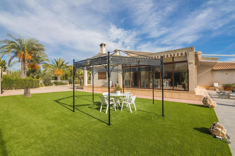5 soveværelse Villa til salg i Elx/Elche, Alicante