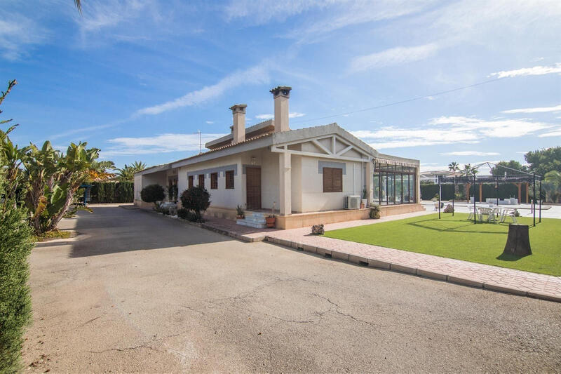 5 soveværelse Villa til salg i Elx/Elche, Alicante