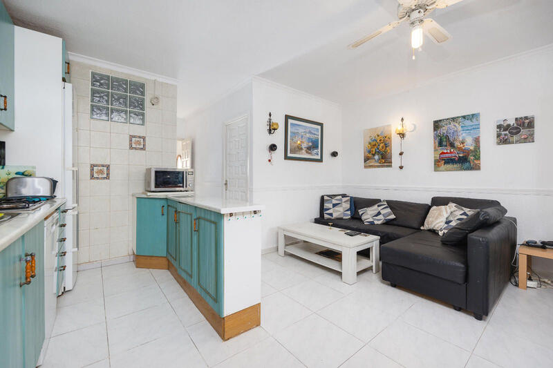 2 slaapkamer Gezinswoning Te koop