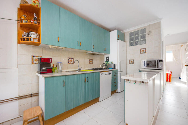 2 slaapkamer Gezinswoning Te koop
