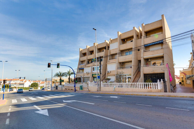 1 спальная комната квартира продается в Torrevieja, Alicante