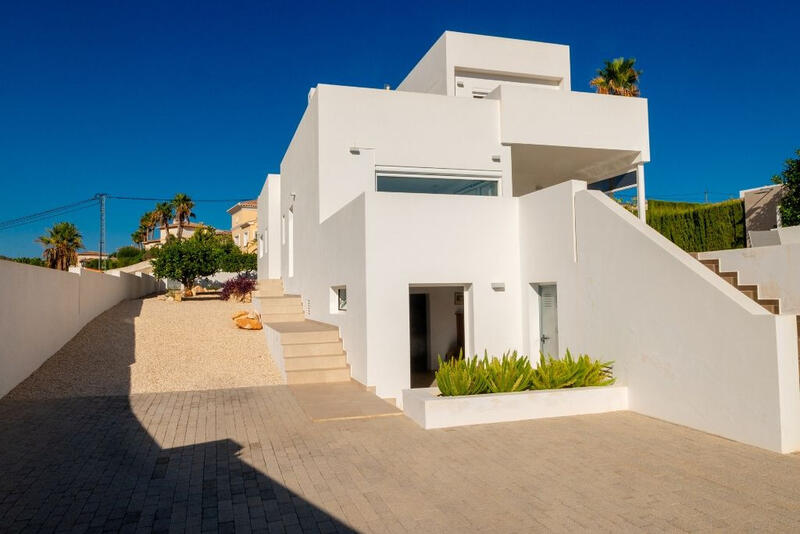 4 soveværelse Villa til salg i Calpe, Alicante