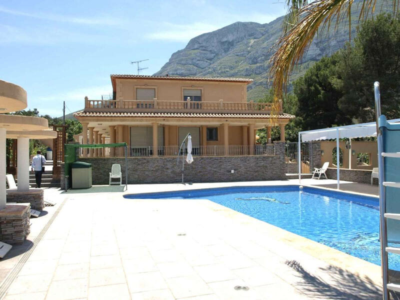 Villa zu verkaufen in Denia, Alicante