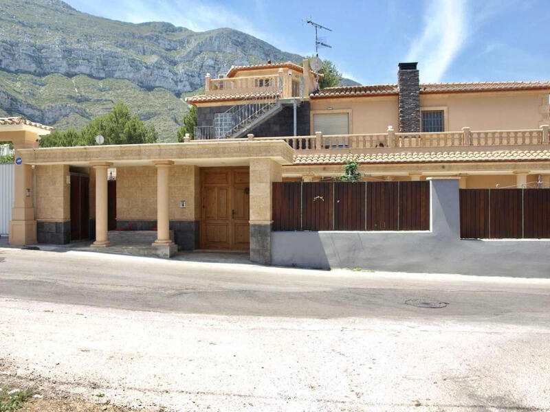 11 sovrum Villa till salu i Denia, Alicante