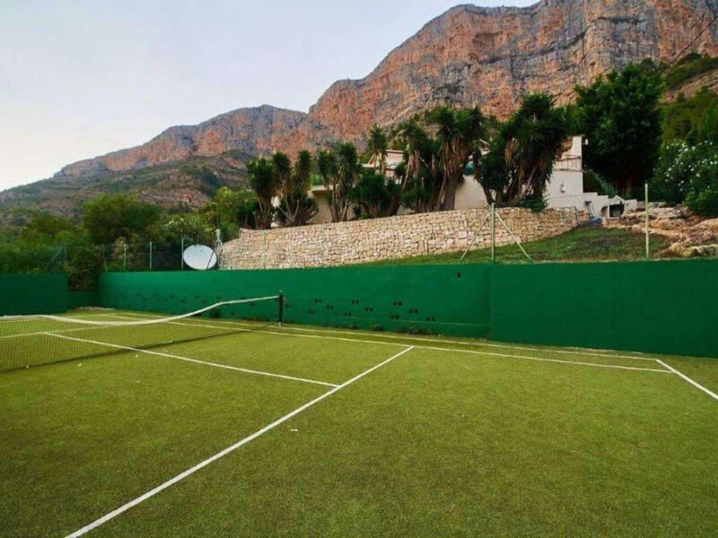 4 bedroom Villa for sale