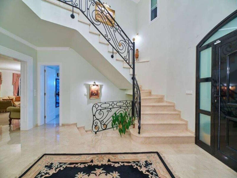 4 bedroom Villa for sale