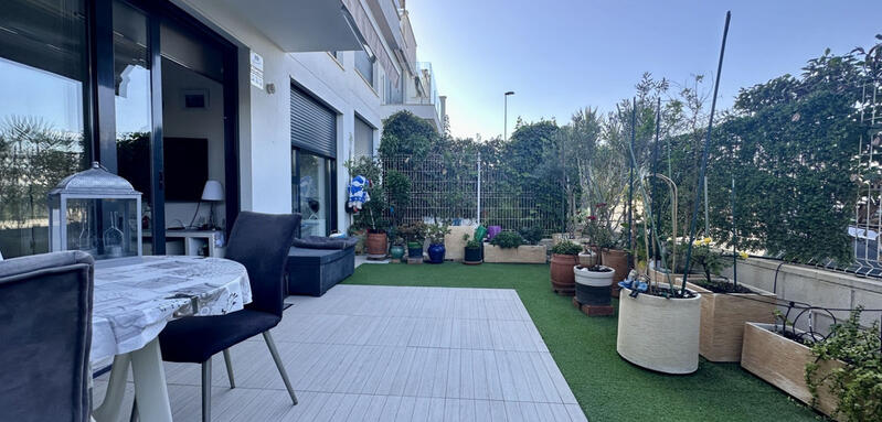 квартира продается в Punta Prima, Alicante