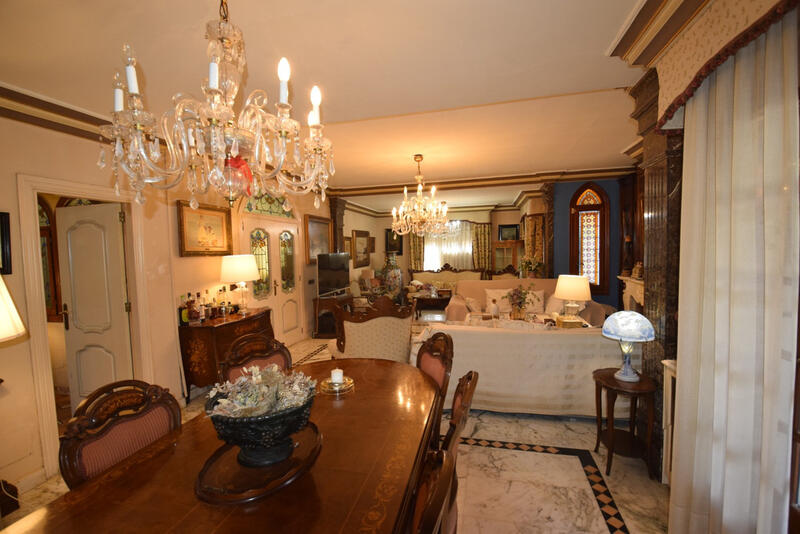 9 Cuarto Villa en venta