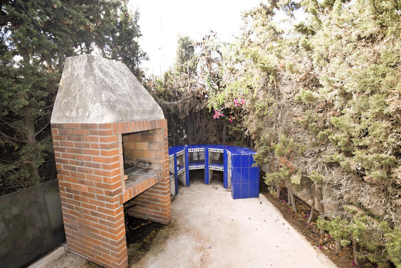 9 Cuarto Villa en venta