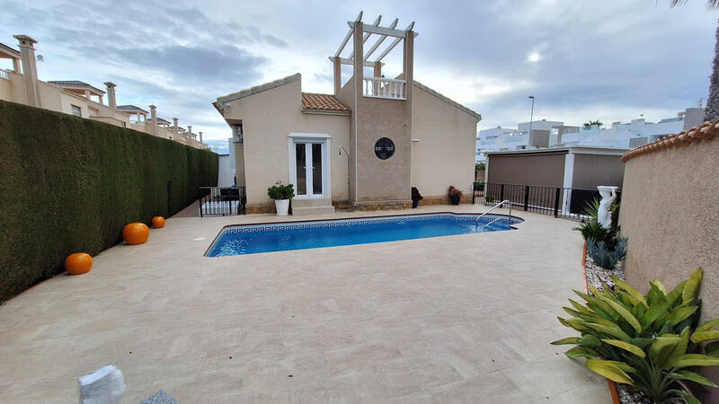 3 slaapkamer Villa Te koop