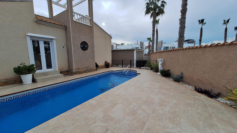 3 slaapkamer Villa Te koop
