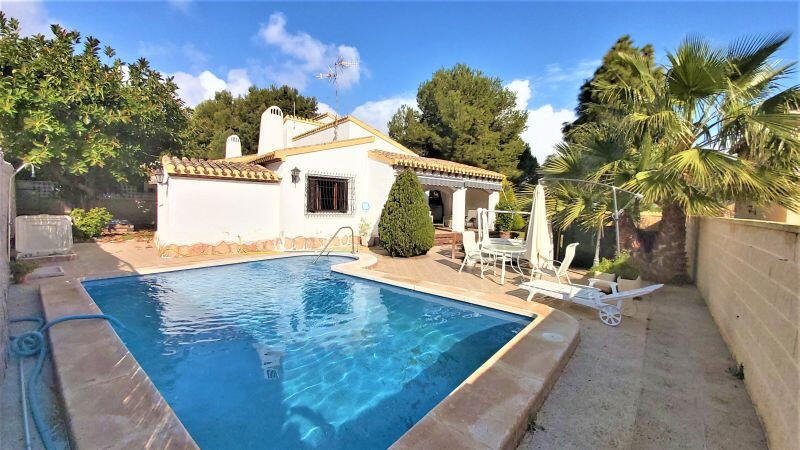 4 slaapkamer Villa Te koop in Torrevieja, Alicante