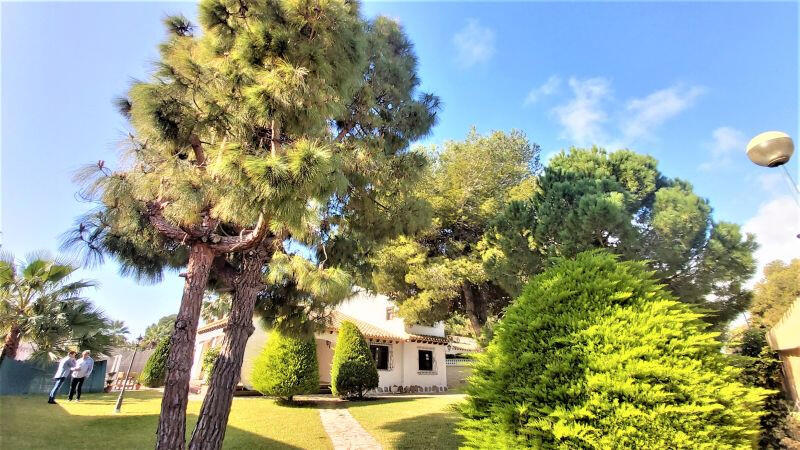 4 slaapkamer Villa Te koop in Torrevieja, Alicante