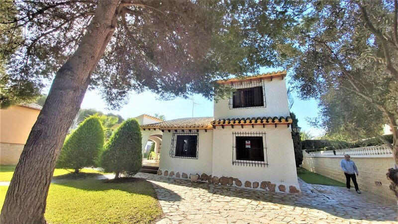 4 slaapkamer Villa Te koop in Torrevieja, Alicante