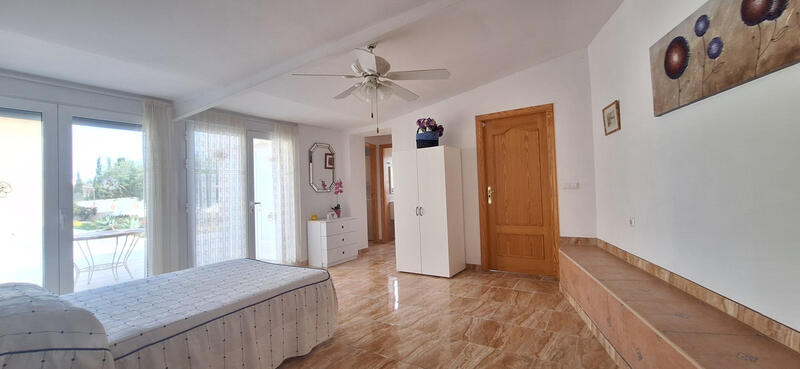 7 Schlafzimmer Villa zu verkaufen
