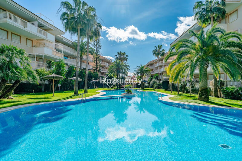 4 спальная комната квартира продается в Javea, Alicante
