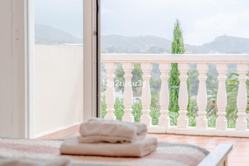 6 Schlafzimmer Villa zu verkaufen in Teulada, Alicante