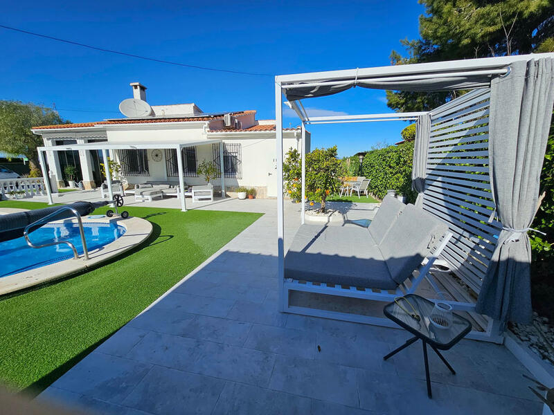 4 Cuarto Villa en venta